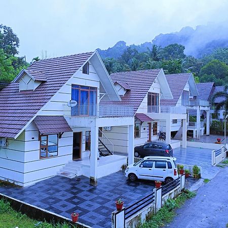 Snow White Villas Athirappilly Exterior foto